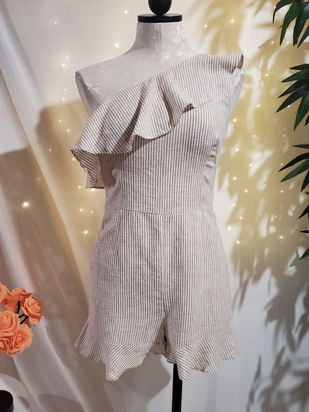 Intermix NWT Ossa Striped Linen One Shoulder Ruffle Romper Womens Size S Tan